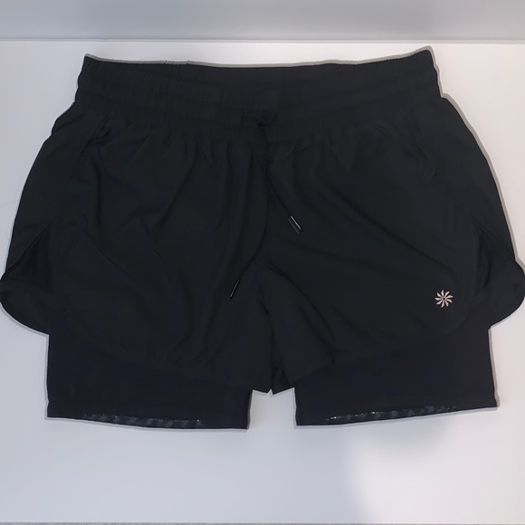 Athleta Double layer Running shorts size Medium. - Picture 1 of 6